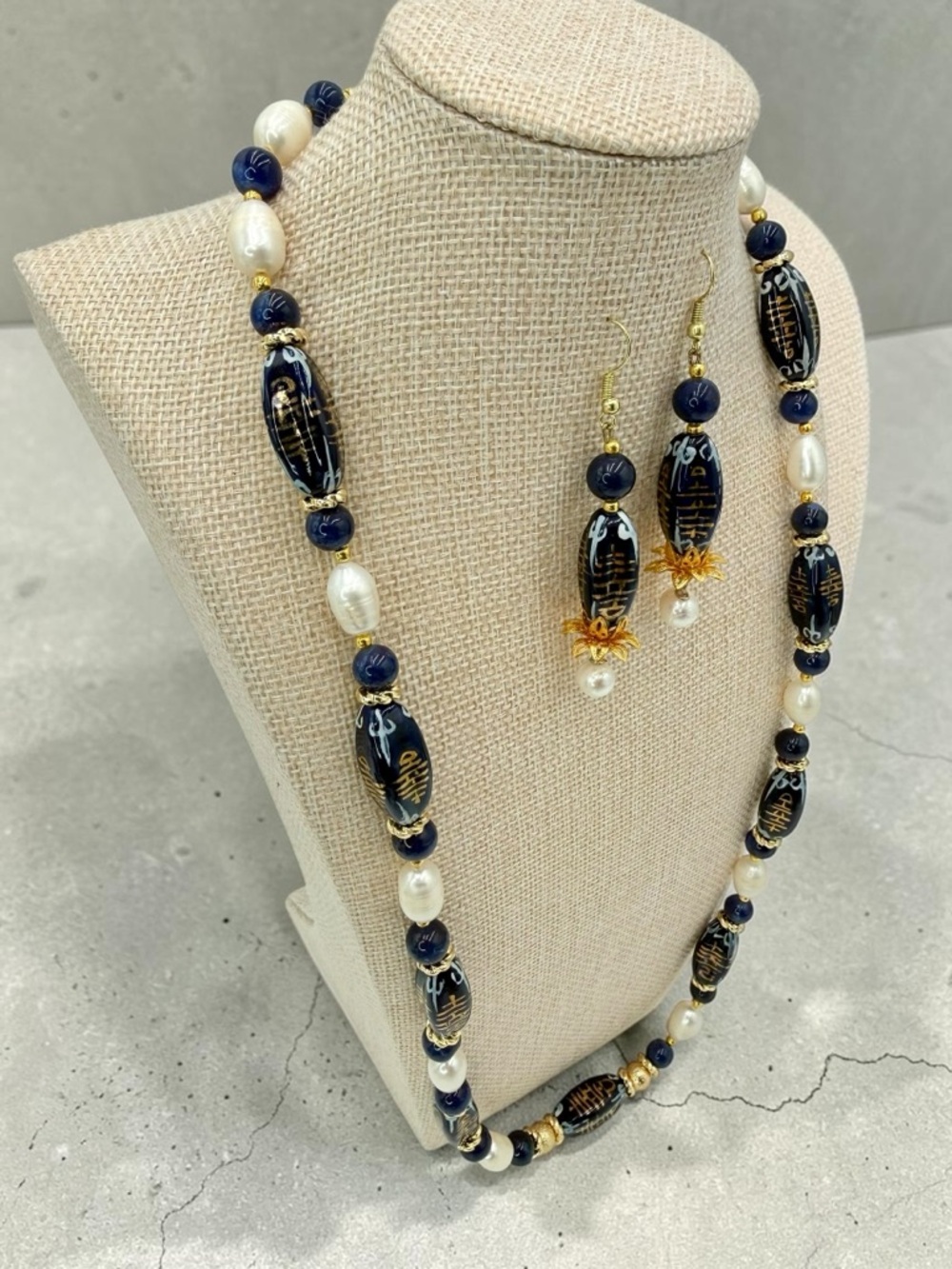 Vintage Chinese Cobalt Calligraphy Beads Genuine Pearl Artisan Necklace Set 26”